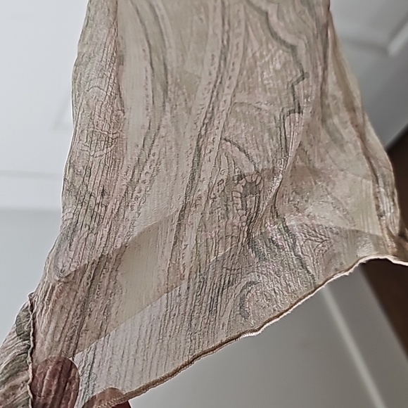 Silk Chiffon Newport News, Y2K blouse. Size 12. Paisley‎ moss green/light pink. - Picture 4 of 9